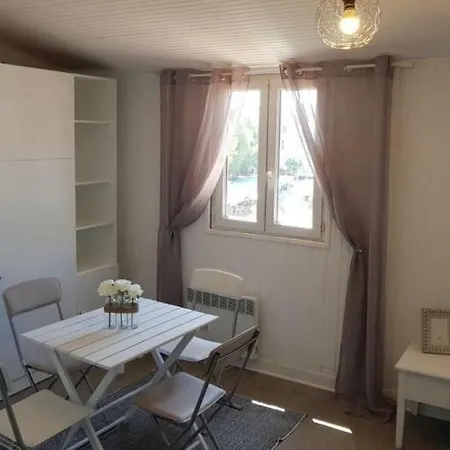 Apartment Studio Au Coeur Du Vieil *